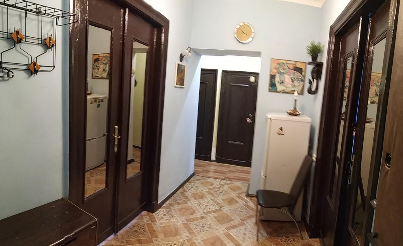 Room In Apartment Kirova 1 Minsk Esterno foto