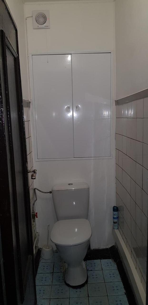 Room In Apartment Kirova 1 Minsk Esterno foto